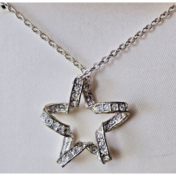 1928 Star Necklace With Rhinestones & Case l Silver Tone - Picture 1 of 6